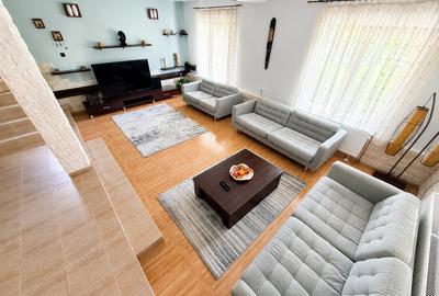 Proprietate cu doua corpuri de locuit, piscină, foisor, complet funcțională - 14