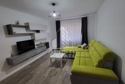 Apartament cu 3 camere decomandat, mobilat în Aradului