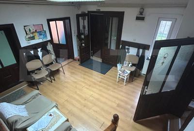 Casă individuală cu 6 camere în Complex Studențesc