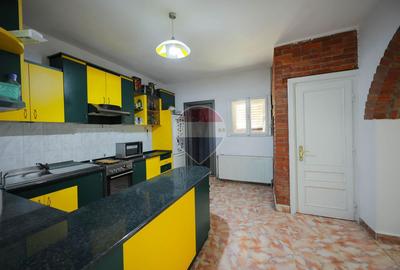 De vânzare pe str. Branului, casă de renovat, 5 camere, teren 514 mp - 13