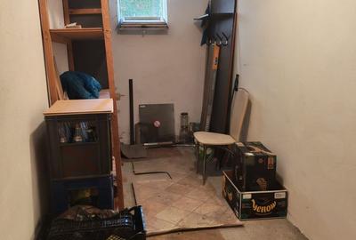 2 camere - zona hotel Diana - etaj 1/4 - mobilat si utilat - boxa si parcare - 17