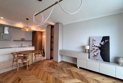 Apartament cu 2 camere decomandat, mobilat în Blumăna