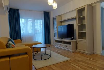 Apartament cu 3 camere semidecomandat, mobilat în Berceni