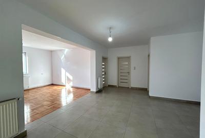Proprietate versatila pentru locuit sau investitie - 203 mp, 8 camere - SEBES - 2