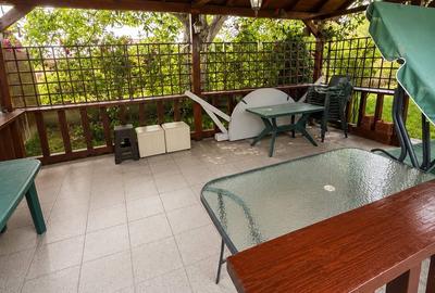 Vila 6 Camere P/M Teren 1000mp Poiana - 46