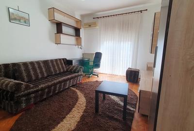 Apartament cu 2 camere semidecomandat, mobilat în Cișmigiu