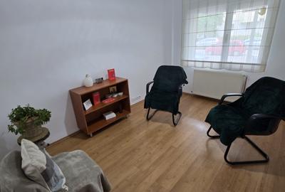 Apartament 3 camere pretabil birou - 2