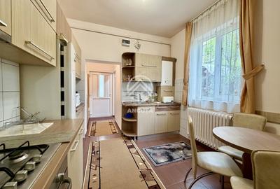 Apartament cu 2 camere semidecomandat, mobilat în Central