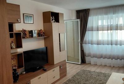 Apartament cu 3 camere decomandat, mobilat în Timpuri Noi