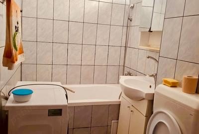 Garsoniera Muncii, 8 minute de metrou, mobilată si utilată modern, libera - 9