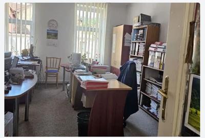 Spatiu comercial central - 1