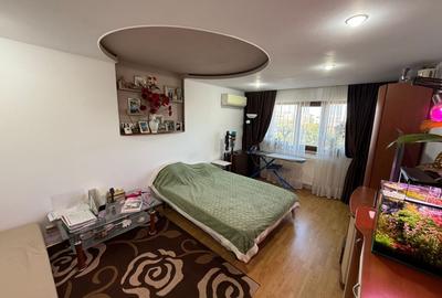 Apartament 3 camere zona KM 5 - 1