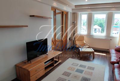 Apartament cu 4 camere decomandat în Zorilor