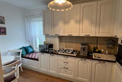 Apartament cu 3 camere decomandat, mobilat în Zorilor