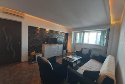 Apartament cu 3 camere semidecomandat în Iancului