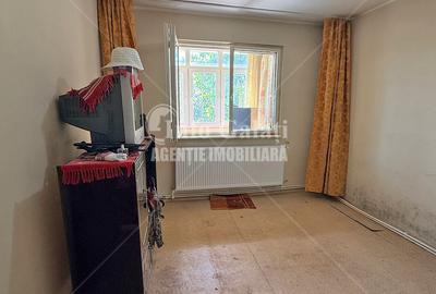 | Apartament cu 2 camere decomandat | Micro 39 B | Etaj 3 | - 2