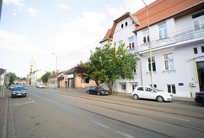 Apartament ultracentral cu 3 camere pe Strada Primariei - 16