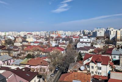 Apartament cu 3 camere decomandat în Dacia