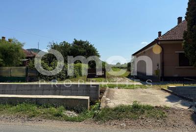 Teren intravilan Seini lângă pensiunea Trei Pini - 1