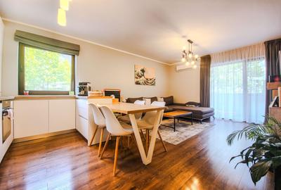 Apartament cu 3 camere semidecomandat, mobilat în Europa