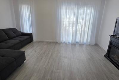 Duplex cu 3 camere în Central