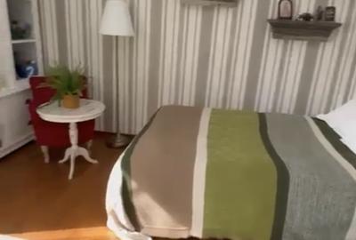 Vând apartament cu 3 camere , et 1, bd Ferdinand - 7