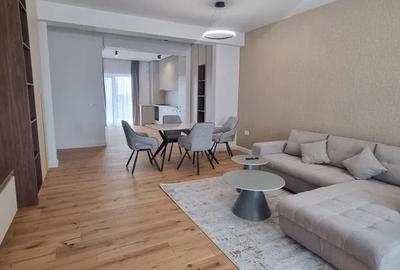 Apartament cu 3 camere semidecomandat, mobilat în Pipera