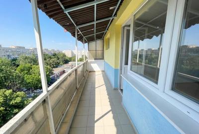 Apartament cu 3 camere semidecomandat în Drumul Taberei
