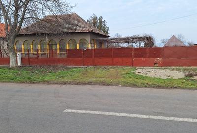 Casă individuală cu 3 camere în Teremia Mare