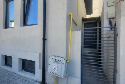 Casa pe 3 nivele, zona centrala, le pret de garsoniera, intre 2 statii de metrou - 3