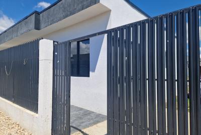 Agenție imobiliară vindem casă la sol în Năvodari - 1