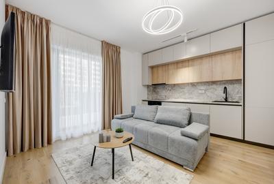 Apartament cu 2 camere semidecomandat, mobilat în Pipera