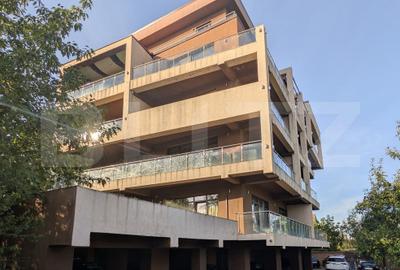 Apartament cu 3 camere decomandat, mobilat în Albert