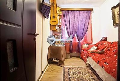 Apartament cu 3 camere semidecomandat în Alexandru cel Bun