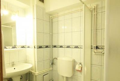 Vila/Hotel/Pensiune , parcare , Busteni , Sinaia - 11