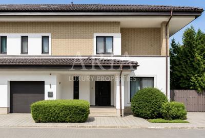 OXFORD GARDENS -  LUXURY GATED COMMUNITY - POOL - TENNIS COURT - PLAYGROUND - 19