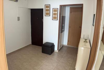 Apartament cu 4 camere decomandat, mobilat în Berceni