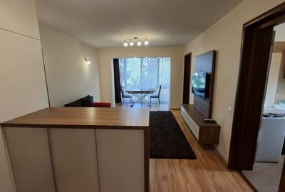 Apartament cu 3 camere semidecomandat, mobilat în Budai