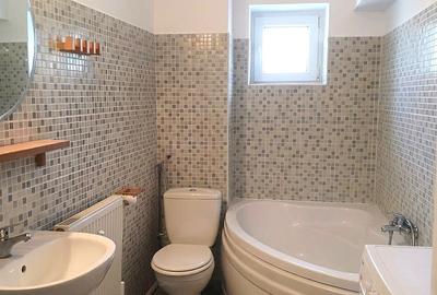 Apartament cu 3 camere de închiriat – Piața Unirii | Vedere directă către Fântân - 13