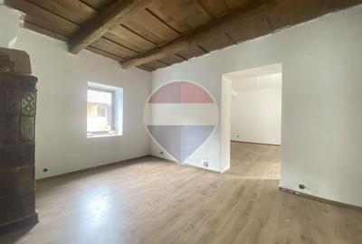 Casă de vânzare în Valchid – proprietate cu potențial - 4