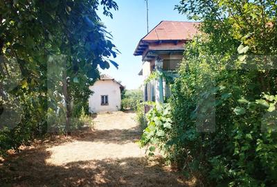 Casă individuală cu 4 camere în Arcești
