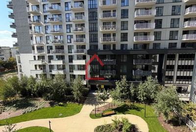 Apartament cu 2 camere semidecomandat, mobilat în Baza 3