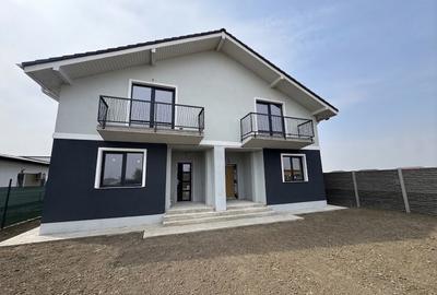 Duplex cu 5 camere în Moșnița Nouă