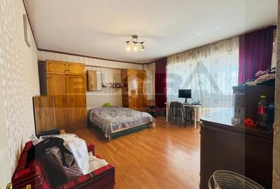 Apartament 2 camere decomandate, balcon, zona Titulescu - 1