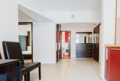 Apartament cu 3 situat pe strada Mircea cel Bătrân - 12