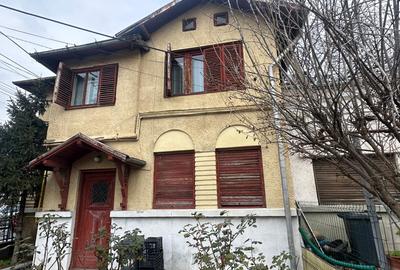 Casa de vanzare Ultracentral Zona Hotel Prahova - 1