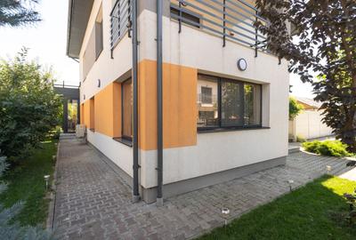 Casă individuală, elegantă, discretă, lumină naturală și confort autentic - 52