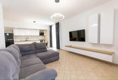 Apartament cu 3 camere decomandat, mobilat în Decebal