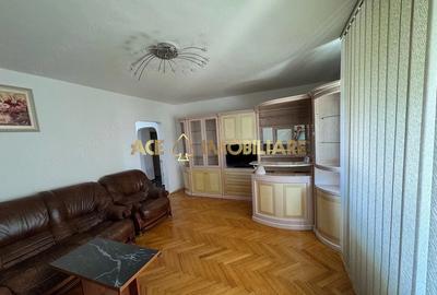 Apartament cu 3 camere decomandat, mobilat în Brâncoveanu