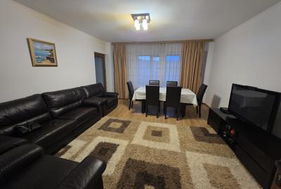 3 Camere 100mp Tomis 3 zona piata - 630 Euro - 1